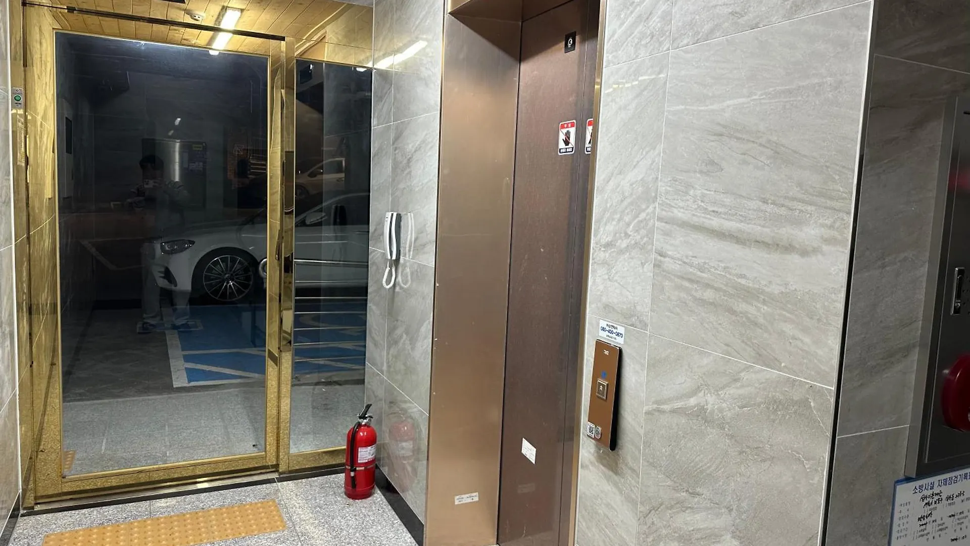 서울특별시 The Eight 8 Hongdae 아파트 0*,  대한민국